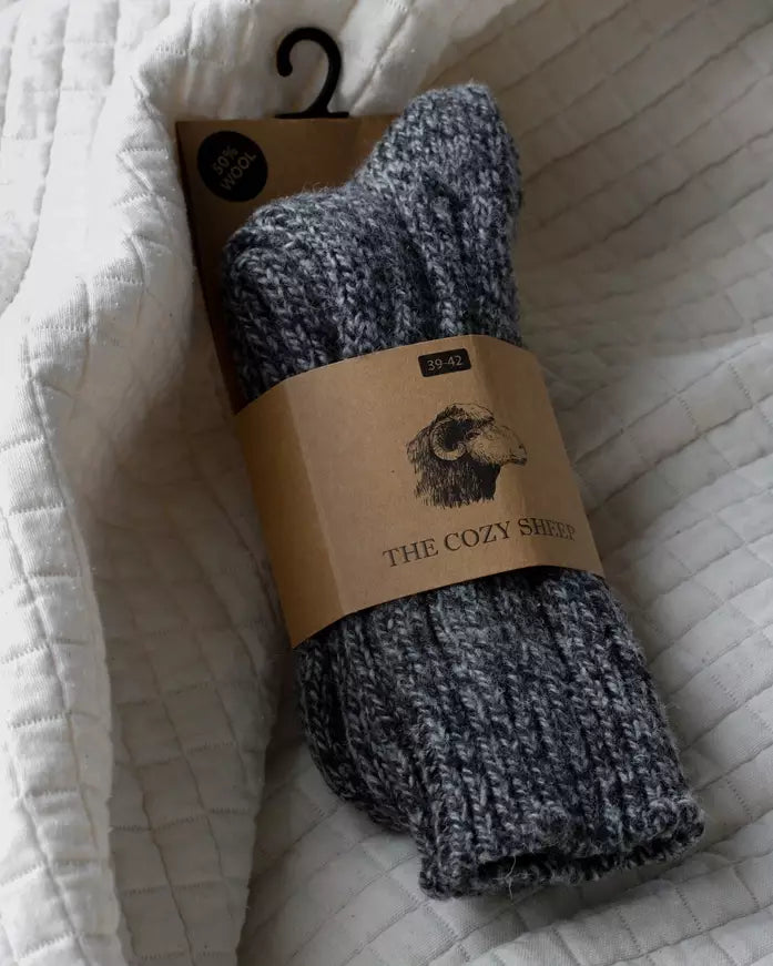 The Cozy Sheep Ullstrumpor – Mörkgrå